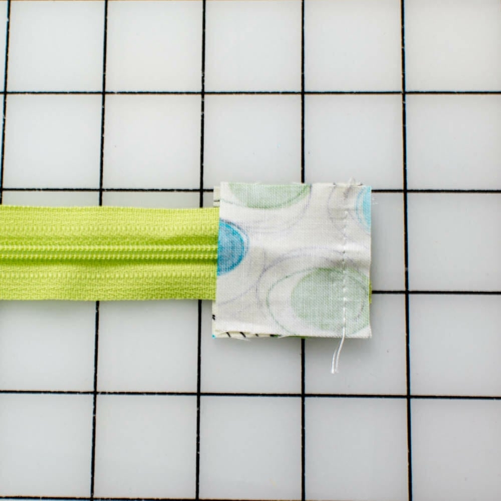 The Pillbox Pouch free Sewing Pattern For A Cute Zipper Pouch 